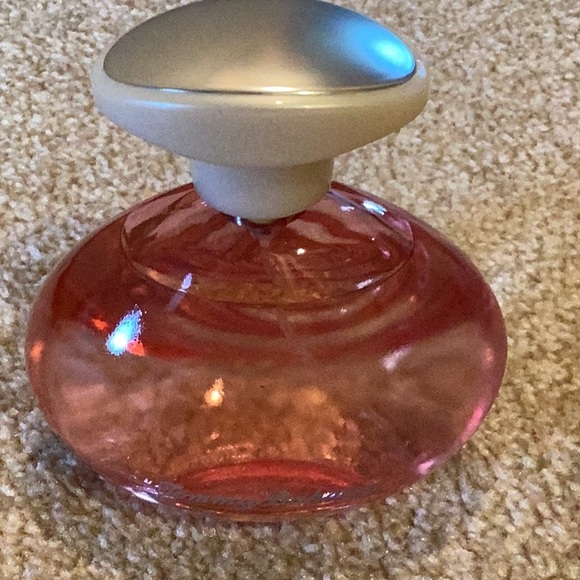 Tommy Bahama For Her Perfume - Pink and Gold - Picture 3 of 5